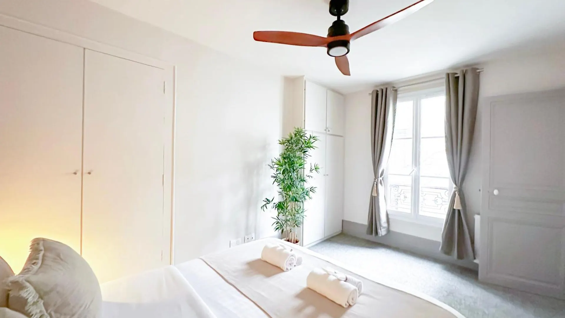 Apartment Comfortable Family Home In Paris