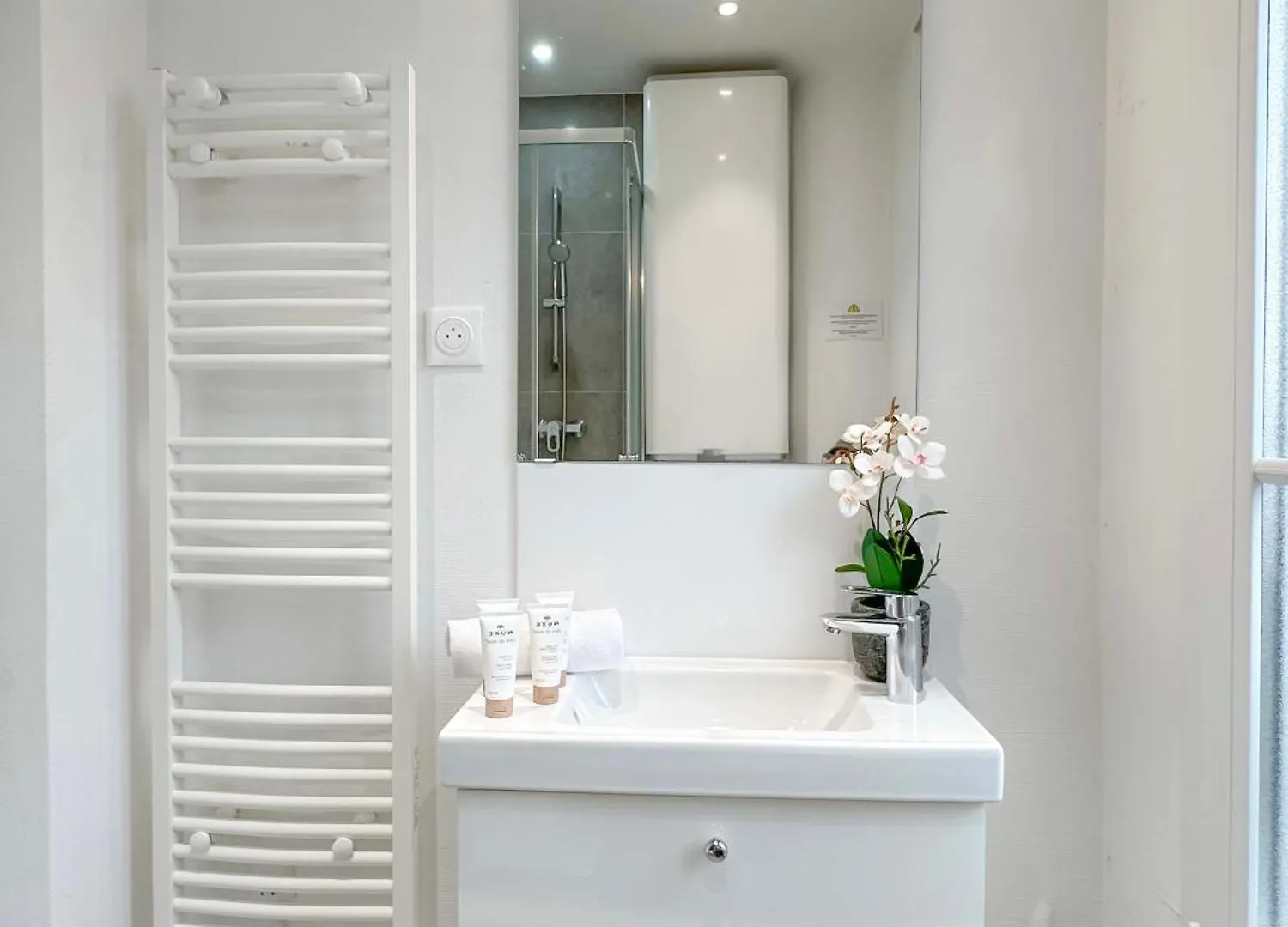 Comfortable Family Home In Париж Апартаменты